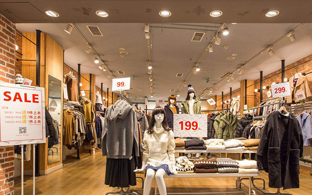 陳列重于導(dǎo)購 快時尚服裝店不要只“盯著產(chǎn)品”了